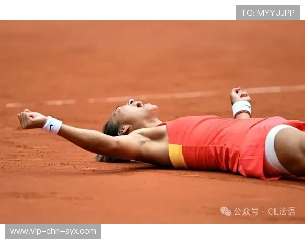 郑钦文获得巴黎奥运会网球女单冠军,成为首位夺得奥运网球单打金牌的亚洲选手。 郑钦文获得巴黎奥运会网球女单冠军,成为首位夺得奥运网球单打金牌的亚洲选手。